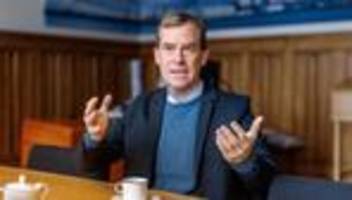 Bürgermeisterwahl: Kiels Oberbürgermeister kritisiert lange Projektzeiten