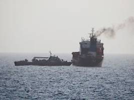 Kurs plötzlich geändert: Beschlagnahmte Iran einen Öltanker in der Straße von Hormus?