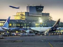 Steuer auf Vor-Ampel-Niveau: Fliegen wird günstiger - Kritik und Lob für schwarz-rotes Vorhaben