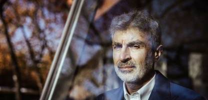 Yoshua Bengio über künstliche Intelligenz: »Wir sollten der KI den Stecker ziehen können«
