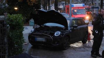 Unfall vor türkischem Konsulat – Siebenjährige und ihre Eltern verletzt