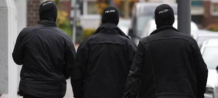 Zwangsarbeit, Ausbeutung und menschenunwürdige Bedingungen: Ermittler nehmen 18 Verdächtige fest