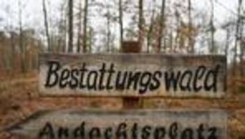 Bestattungen: Asche-Diamant oder Waldgrab? Was in Sachsen erlaubt ist