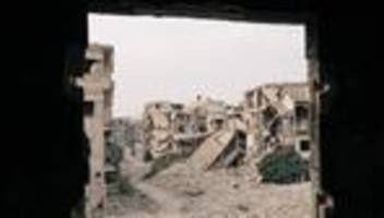 syrien: nichts als staub, schrott und ruinen