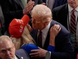 Pöbelnde Wahnsinnige: Trump schasst Vertraute Greene im Streit um Epstein-Akten