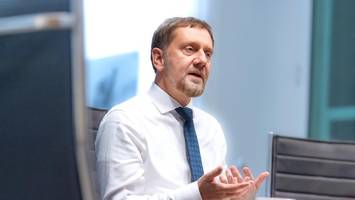 brennstäbe aus russland? kretschmer und söder sprechen über neue akw