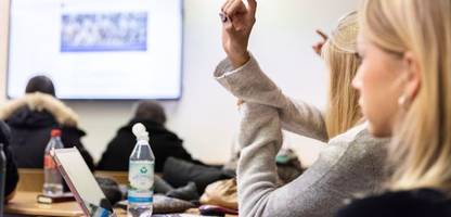 Wehrdienst-Debatte: Schüler diskutieren im Unterricht über neue Musterungsregel