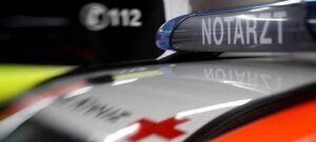 „das ist bei unseren einsätzen schon alltäglich“: mann bespuckt und schlägt rettungssanitäter