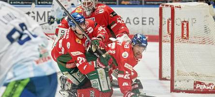 „Waren viel zu schlampig hinten!“ – AEV-Spieler finden nach Straubing-Spektakel deutliche Worte