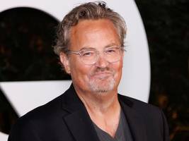 tod von matthew perry: „bin gespannt, wie viel der vollidiot zahlen will“