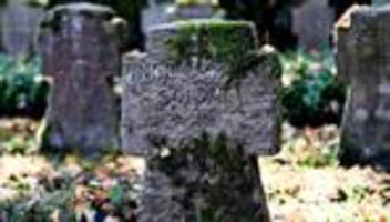 Volkstrauertag: Gedenken an Kriegstote an zahlreichen Orten Thüringens