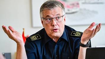 Wie Berlins Feuerwehr-Chef gegen illegale Kugelbomben vorgehen will