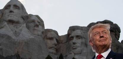Donald Trump am Mount Rushmore: Mit dem Kopf gegen die Wand
