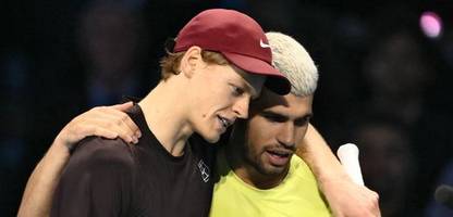 ATP Finals: Jannik Sinner schlägt im Finale Carlos Alcaraz