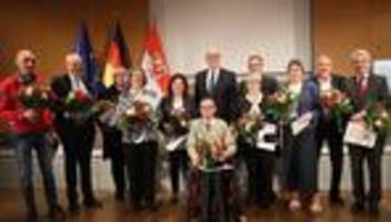 Engagement: Woidke verleiht elf Verdienstmedaillen - Halt und Hoffnung