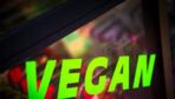 Verpflegung in der JVA: Veganes Essen im Gefängnis? Justiz fällt Entscheidung