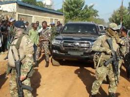 aus der ukraine versetzt: kreml soll truppen in sechs afrikanischen ländern stationiert haben