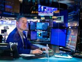 Anleger warten auf Zahlen: US-Börsen starten mit Verlusten in die Woche