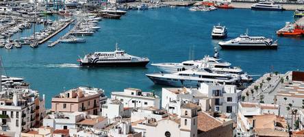 schmuggler im urlaubsparadies: wie mallorca und ibiza zur drogen-drehscheibe europas wurden