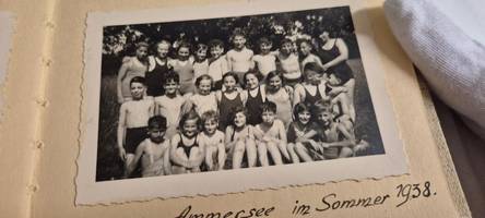 Ein Dokument der anderen Art: Das Album der letzten jüdischen Schulklasse ist wieder in Augsburg
