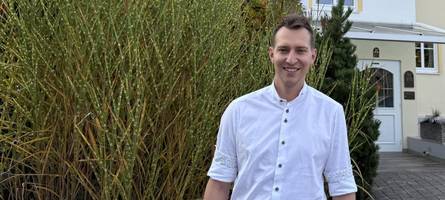 erst raus in die welt, jetzt zu hause der chef: dieser 33-jährige führt den schwarzen reiter in neunter generation