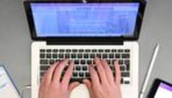 Bildungspolitik: 34.000 neue Laptops für Lehrkräfte in Schleswig-Holstein