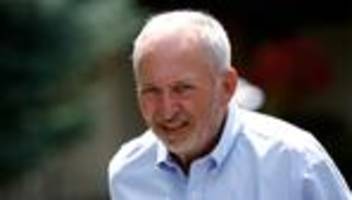 Epstein-Affäre: Bekannter Ökonom zieht sich wegen Kontakt zu Epstein zurück