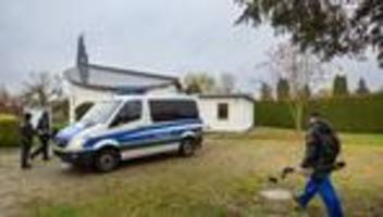 Ermittlungen: Tödliche Attacke in Bad Kleinen - weiter Suche nach Messer