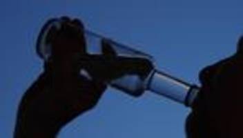 Sucht und Drogen: Mehr Menschen gehen zur Suchthilfe in MV