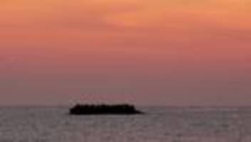 Tote im Ärmelkanal: Nach tödlicher Überfahrt: Schleuser in Frankreich verurteilt