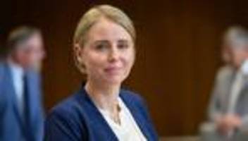 AfD: Niedersachsens Landtag hebt Immunität von AfD-Abgeordneter auf