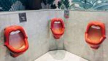 Toilettenagst: Können Sie auch nicht pinkeln, wenn jemand daneben steht?