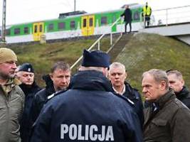 Beispielloser Sabotageakt: Polen identifiziert nach Angriff auf Bahngleise zwei Verdächtige