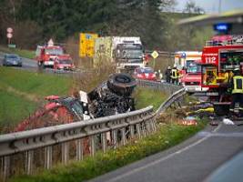 Crash zwischen Trier und Bitburg: Vier Tote bei Unfall auf B51 in Rheinland-Pfalz