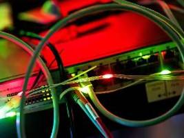 trump löst abverkauf aus : kryptomarkt erleidet billionen-verlust