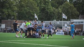 Dieser Torwart verzichtet freiwillig auf viel Geld