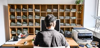 Beamtenbesoldung: Bundesverfassungsgericht über Angemessenheit der Beamtenbesoldung