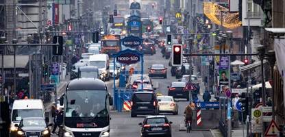 berlin: kai wegner will friedrichstraße autoarm umgestalten