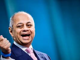 SZ Wirtschaftsgipfel: „Wir müssen effizienter und digitaler werden“