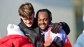 Hilfe beim Kochen: Jones ließ seine Mutter aus England einfliegen