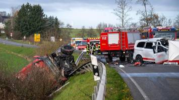 vier tote bei unfall auf b51 zwischen trier und bitburg