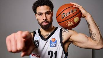 „Gott zufriedenstellen“: Towers-Zugang über seinen tiefen Glauben