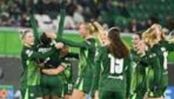 Champions League der Frauen: Wolfsburg schlägt Manchester United trotz Popp-Verletzung