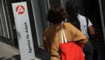 Krieg in der Ukraine: Bundesregierung beschließt Kürzung von Sozialleistungen für Ukrainer