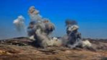 Nahost: Israels Armee greift Gebäude im Libanon an