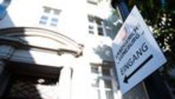 Prozesse: Studentin zieht Klage zurück - Ghostwriter stimmt zu