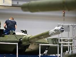 Seit 1992 gab es keinen Neubau: Bundeswehr bekommt ersten Leopard mit unsichtbarem Schild