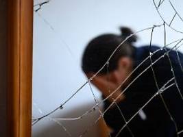 Spanisches Modell trügt: Neues Gewaltschutzgesetz hilft Frauen nur bedingt