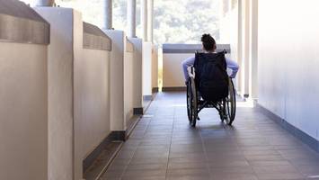 34 maßnahmen: wie berlin seine sozialausgaben bremsen will