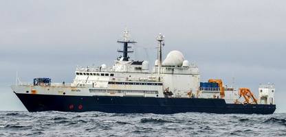 Russisches Spionageschiff soll Laser auf britische Piloten gerichtet haben